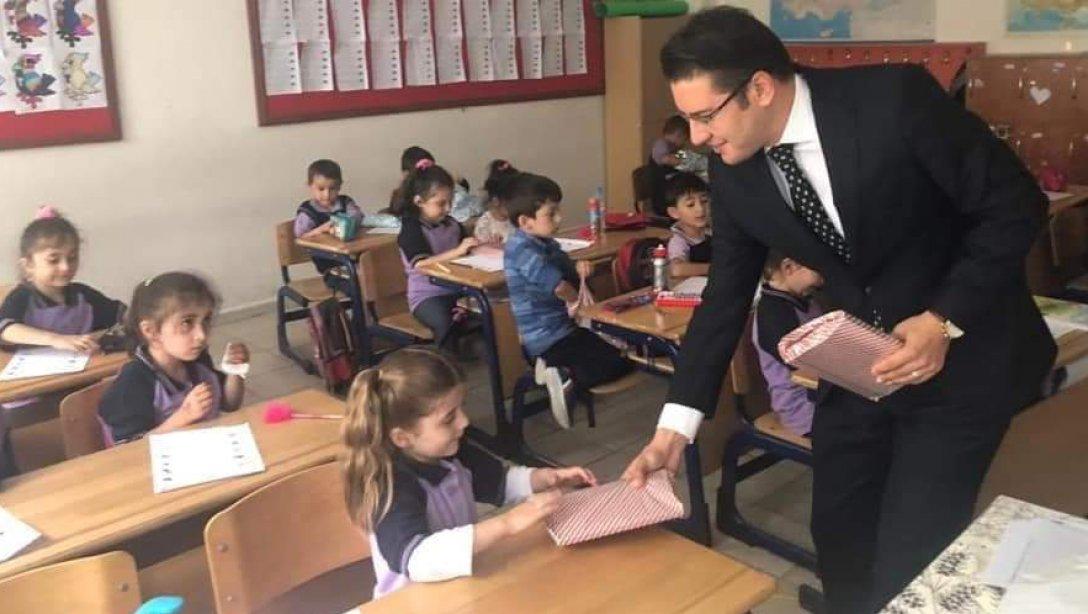 İlçe Kaymakamımız Musa GÖKTAŞ Atatürk İlkokulunu Ziyaret Etti.